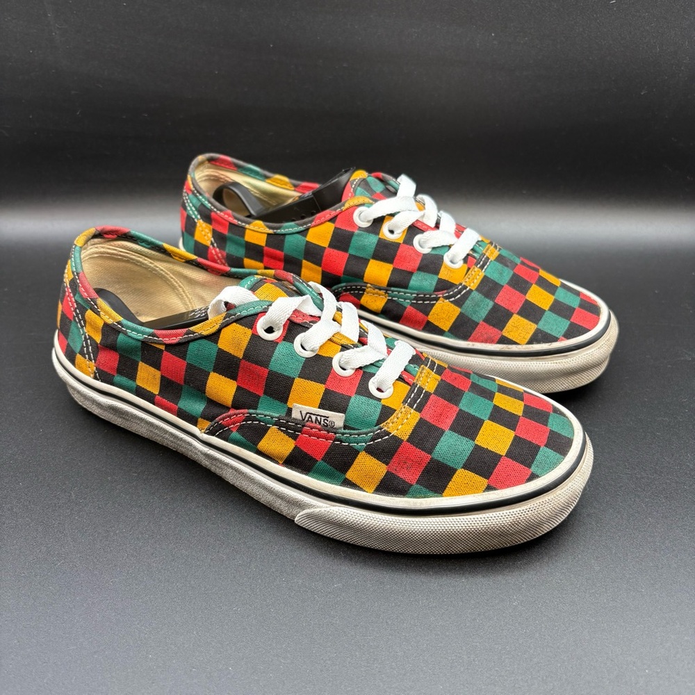 Vans Authentic lace-up skate shoes, Checkered, Men’s Size 6, Women’s 7.5